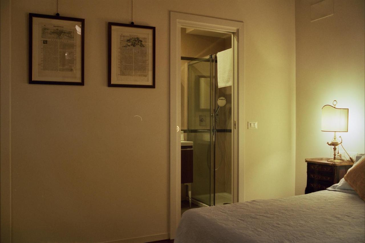 Апартаменти Al Pozzo Dei Scoacamini, 100 M From San Marco, Ground Floor Венеція Екстер'єр фото