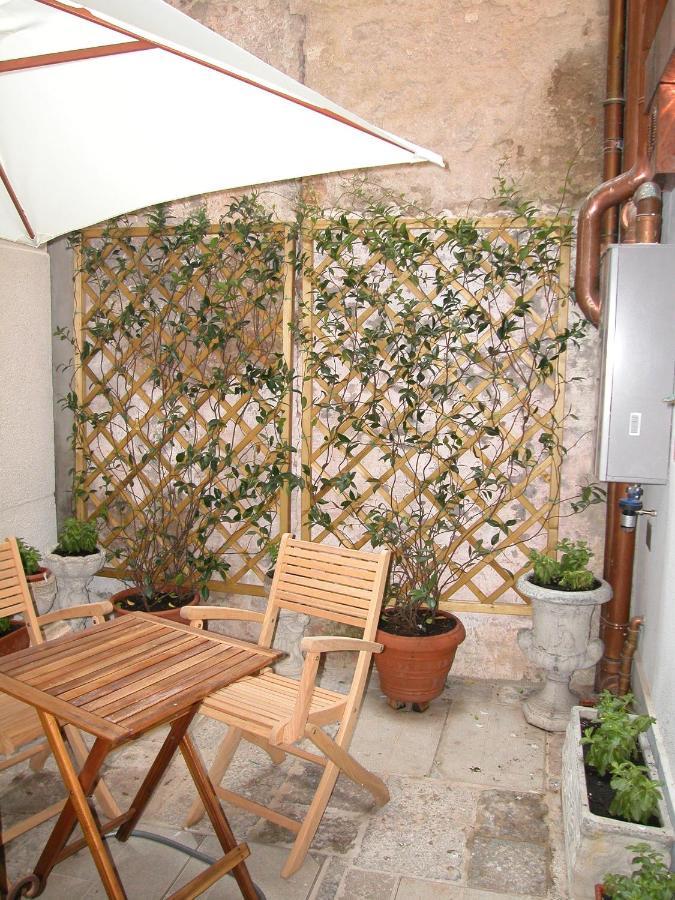 Апартаменти Al Pozzo Dei Scoacamini, 100 M From San Marco, Ground Floor Венеція Екстер'єр фото